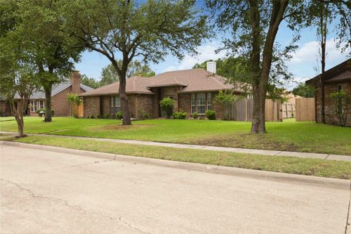 1403 Baker Dr, Cedar Hill, TX, 75104-1345 | Card Image