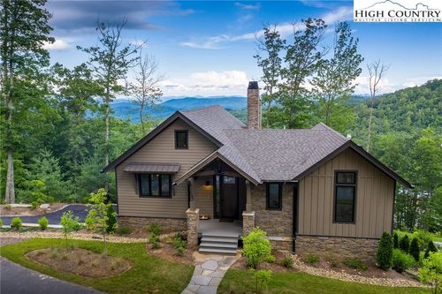 137 Sweetspire Ln, Boone, NC, 28607-6158 | Card Image