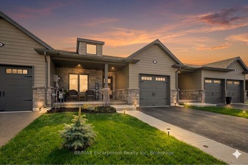 174 Hooper Street, St Marys, ON, N4X0C1 | Card Image