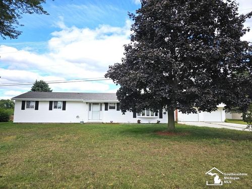 5724 Consear Rd, Ottawa Lake, MI, 49267-9772 | Card Image