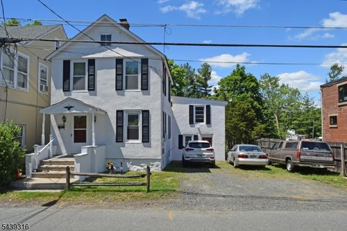 19 West St, Bernardsville, NJ, 07924-2427 | Card Image