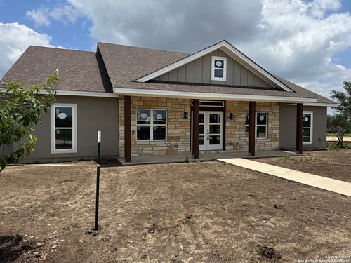 61 Friends Trl, Uvalde, TX, 78801-3731 | Card Image