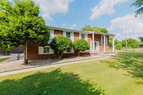 6534 Marauder Dr, Nashville, TN, 37209-2716 | Card Image