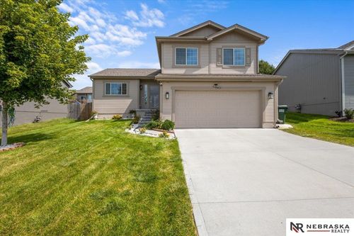 7713 N 82nd St, Omaha, NE, 68122-1332 | Card Image