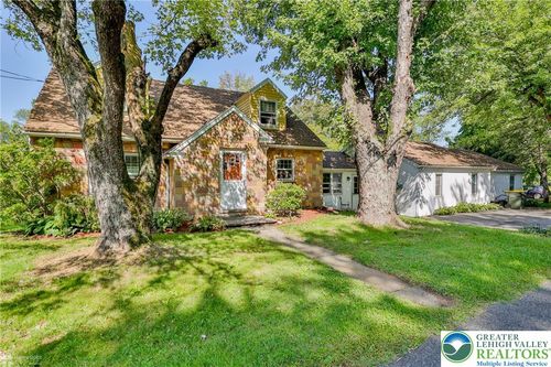 5984 Route 412, Riegelsville, PA, 18077-9739 | Card Image