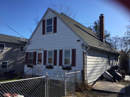 227 Sylvan St, Bridgeport, CT, 06606-2564 | Card Image