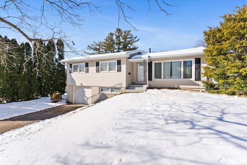 3314 28th Street Ct, Rock Island, IL, 61201-6313 | Card Image