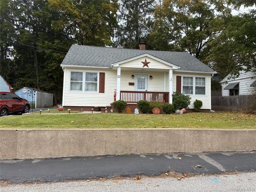 22 Farnum St, Port Jervis, NY, 12771-1211 | Card Image