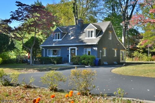 79 Colgate Ave, Wyckoff, NJ, 07481-3001 | Card Image