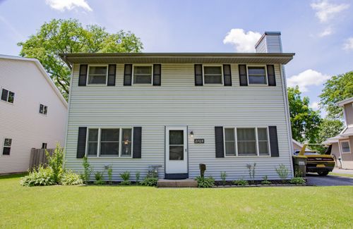 2705 School Dr, Rolling Meadows, IL, 60008-1724 | Card Image