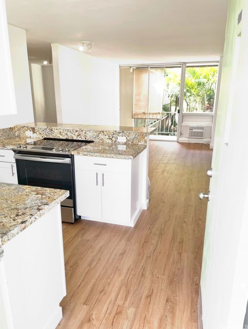 apt-303b-1505 Kewalo St, Honolulu, HI, 96822-4297 | Card Image