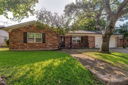 2304 Shady Brook Dr, Bedford, TX, 76021-4412 | Card Image