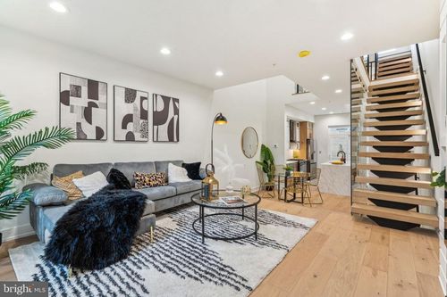 1102 N Bodine St, PHILADELPHIA, PA, 19123-1555 | Card Image