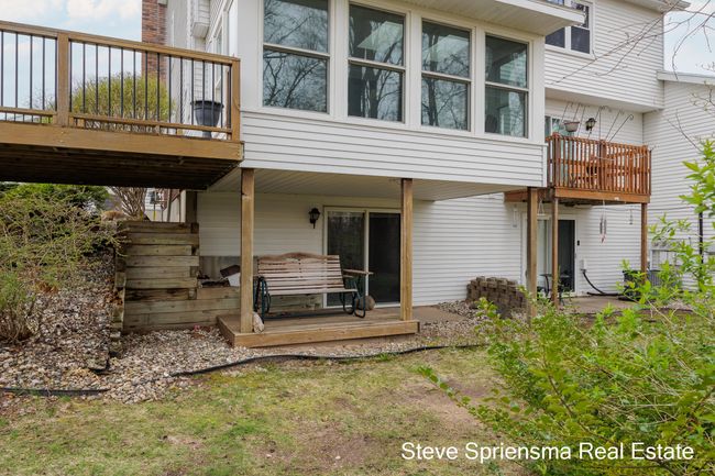 7392 Boulder Bluff, Jenison-10 | Image 38