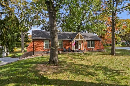 903 Goodrich St, Richmond, MO, 64085-1124 | Card Image