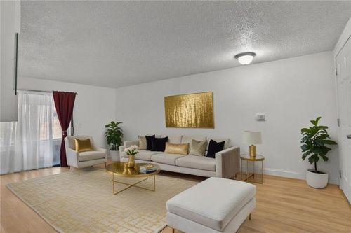 814 Seasons Pkwy, Norcross, GA, 30093-3127 | Card Image