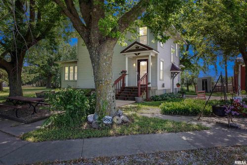 1105 Highway 38, Tipton, IA, 52772-9400 | Card Image