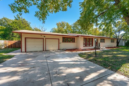 3230 N Saint Clair Ave, Wichita, KS, 67204-4115 | Card Image