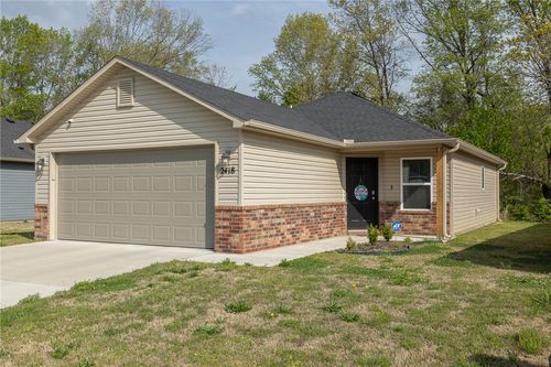 2418 S Ouachita Dr, Fayetteville, AR, 72701-5674 | Card Image