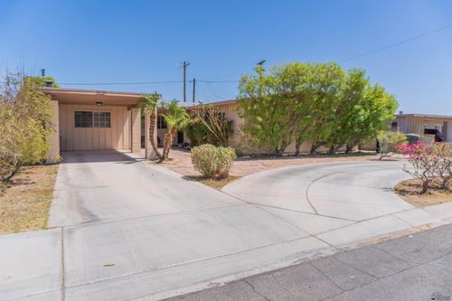 3021 S Ivy Ln, Yuma, AZ, 85364-7940 | Card Image