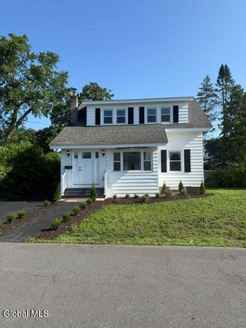 61 Woodlawn Rd, Latham, NY, 12110-4129 | Card Image