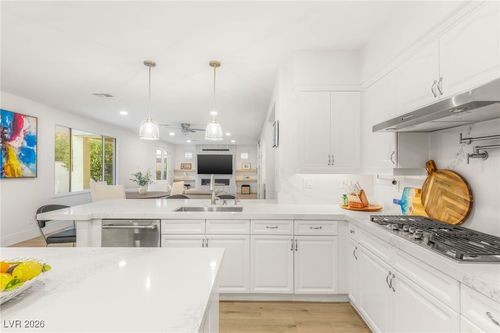 712 Proud Eagle Ln, Las Vegas, NV, 89144-0913 | Card Image