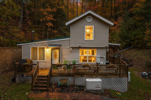 1053 Reagan Springs Rd, Seymour, TN, 37865-6917 | Card Image