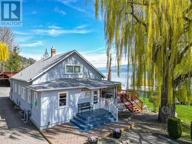 11 - 3701 Beach Ave, Home with 2 bedrooms, 2 bathrooms and 1 parking in Peachland BC | Image 45