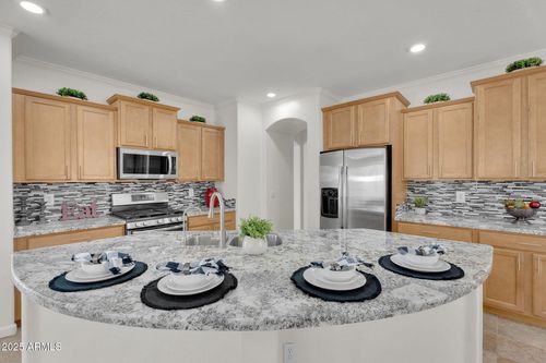 2975 E Andre Ave, Gilbert, AZ, 85298-9051 | Card Image