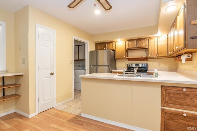 3718 S Grasstree Ct, Condo with 2 bedrooms, 2 bathrooms and null parking in Bloomington IN | Image 5
