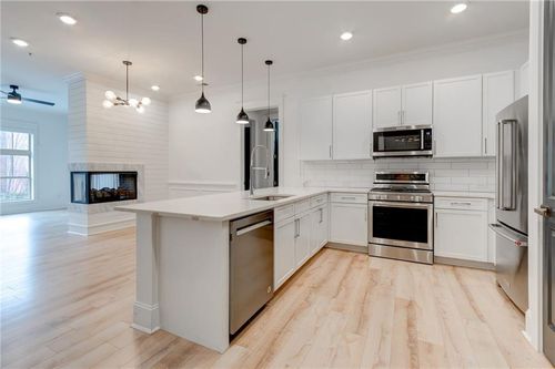 unit-2004-625 Piedmont Ave Ne, Atlanta, GA, 30308-6205 | Card Image