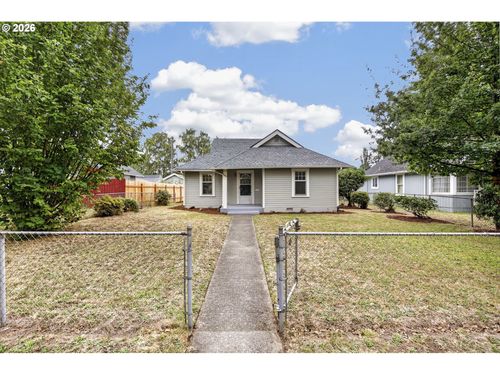 640 17th Ave, LONGVIEW, WA, 98632-1508 | Card Image