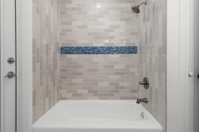 6508 Senegal Palm Way, House other with 3 bedrooms, 2 bathrooms and null parking in APOLLO BEACH FL | Image 49