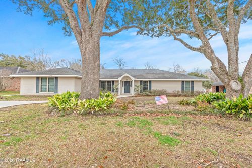 152 Wisteria Dr, Opelousas, LA, 70570-8654 | Card Image