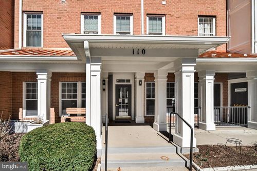 apt-301-110 Chevy Chase St, GAITHERSBURG, MD, 20878-6488 | Card Image