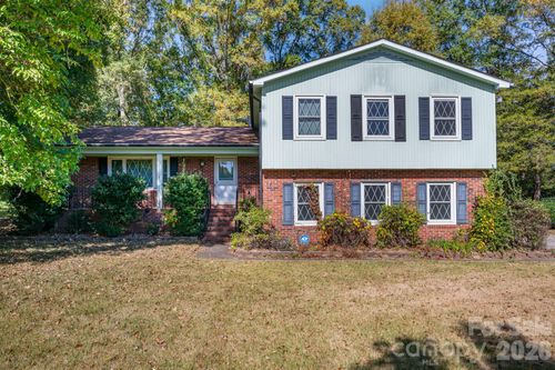 5772 Gettysburg Dr Nw, Concord, NC, 28027-8854 | Card Image