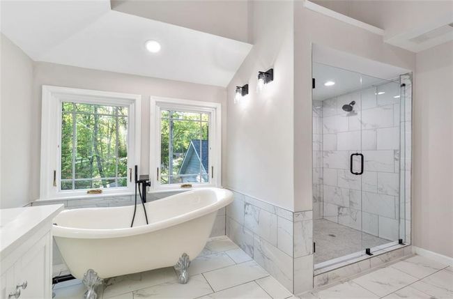 100 Little Ridge Rd, House other with 5 bedrooms, 4 bathrooms and 1 parking in Berkeley Lake GA | Image 50