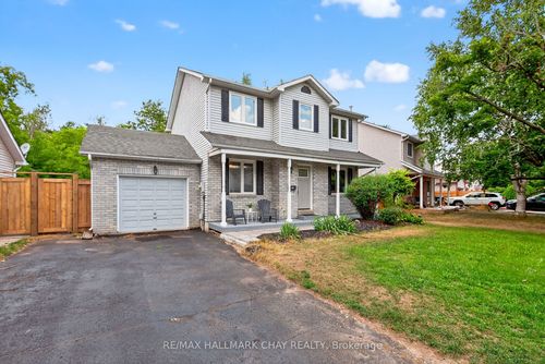 992 Anna Maria Ave, Innisfil, ON, L9S1V5 | Card Image