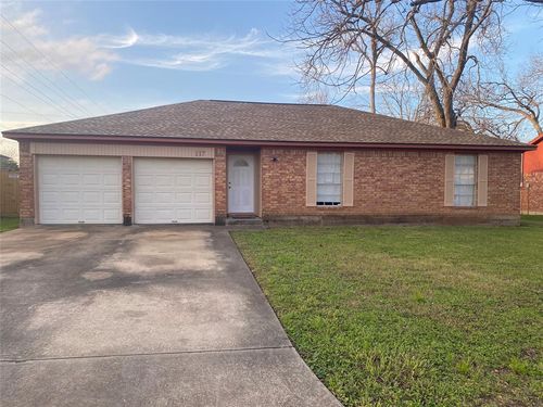 117 Marigold Street, Lake Jackson, TX, 77566 | Card Image