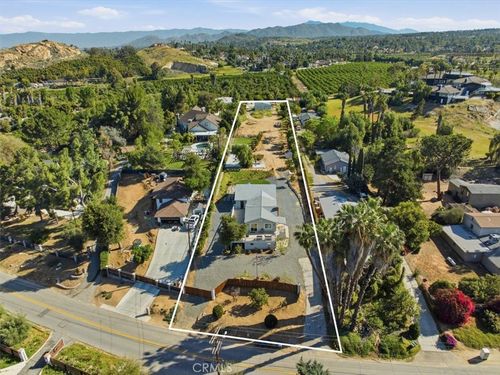 2317 Grace St, Riverside, CA, 92504-4908 | Card Image