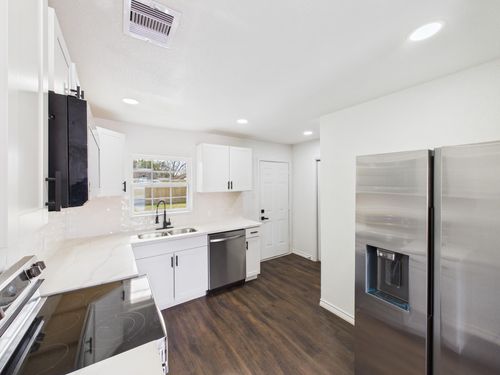 6206 Bellfort St, Houston, TX, 77087-6316 | Card Image