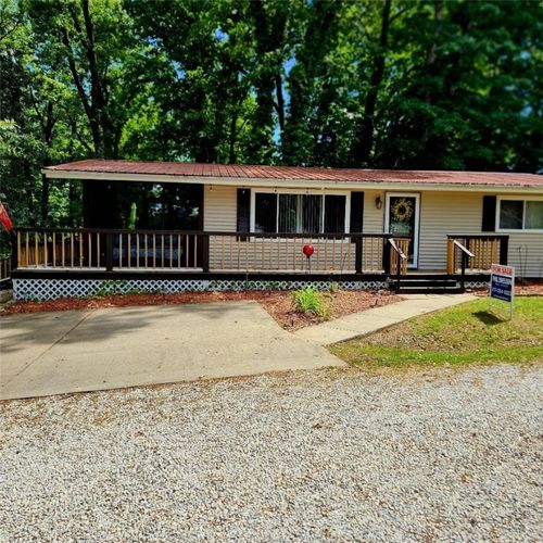 15 Oak Tree Ln, Pana, IL, 62557-6636 | Card Image