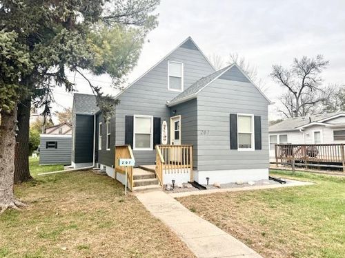 207 E Broadway St, Redwood Falls, MN, 56283-2133 | Card Image