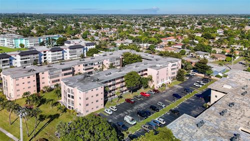 205-4211 Nw 41st St, Lauderdale Lakes, FL, 33319-4876 | Card Image