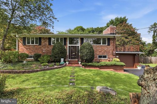 4107 Watkins Trl, ANNANDALE, VA, 22003-2051 | Card Image