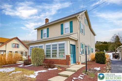 4205 Roosevelt St, Whitehall, PA, 18052-1203 | Card Image