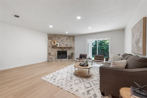 4617 Sidereal Dr, Austin, TX, 78727-5129 | Card Image