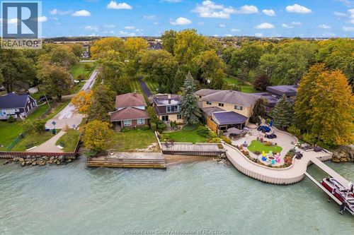 696 Old Tecumseh Rd, Belle River, ON, N0R1A0 | Card Image
