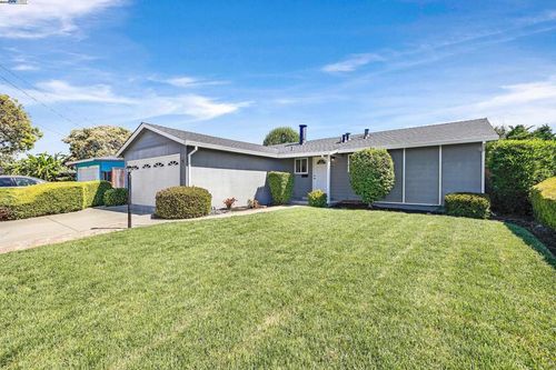 36560 Lakewood Dr, Newark, CA, 94560-2638 | Card Image