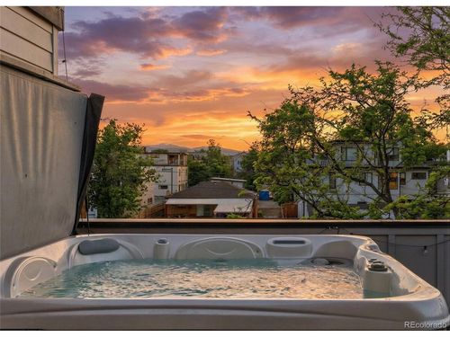 2037 Hooker St, Denver, CO, 80211-5038 | Card Image